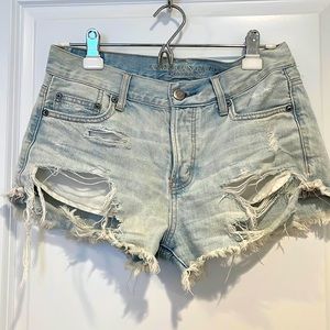 AMERICAN EAGLE DENIM SHORTS